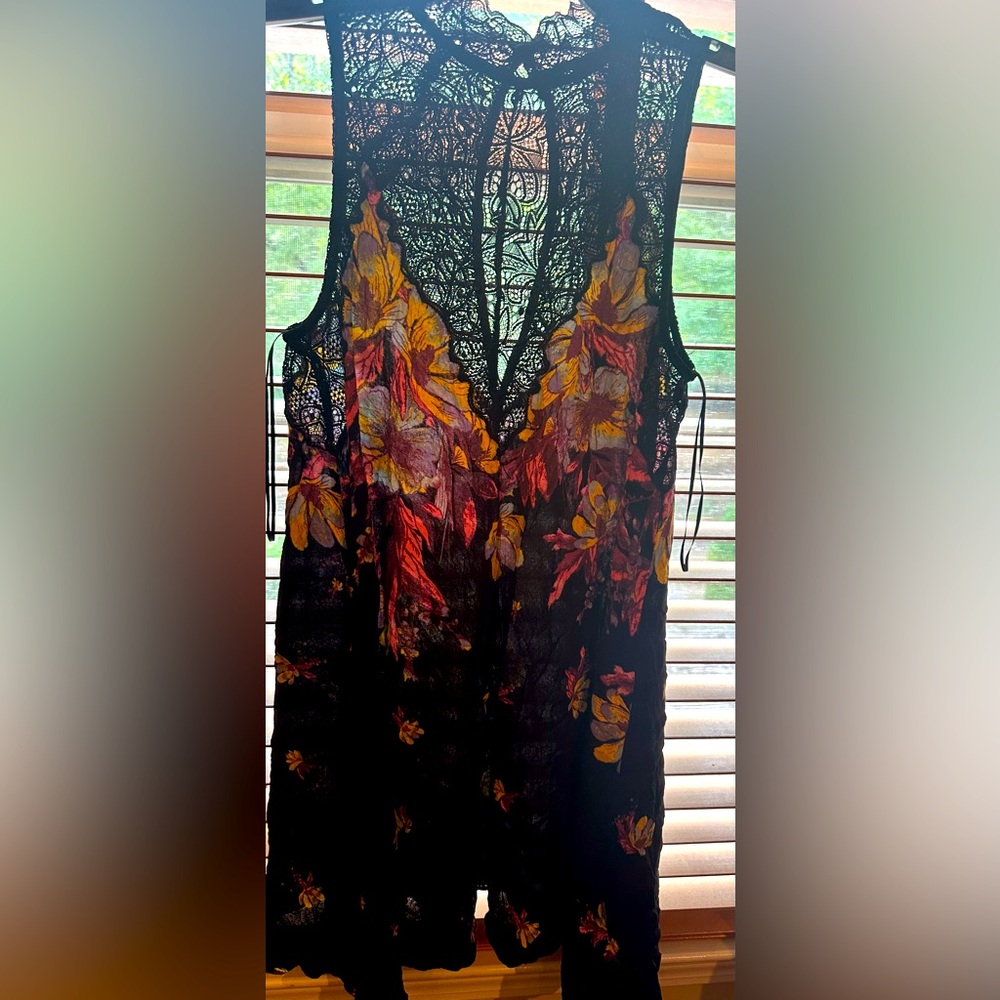 Floral Backless Lace Dress